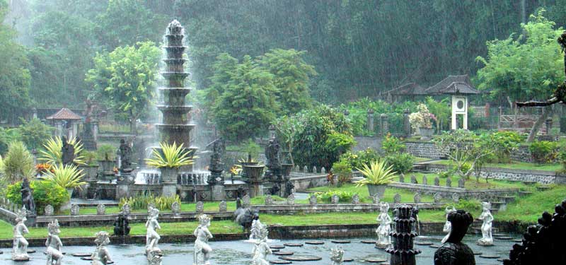 Bali Tirta Gangga Wassertempel in Ostbali