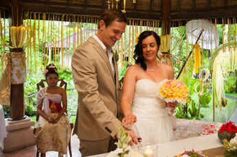 Hochzeit in der Villa Kompiang Bali - Hochzeitszeremonie